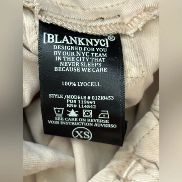 Blank NYC Just Sayin paperbag style shorts XS Light Khaki NWT - Picture 6 of 7